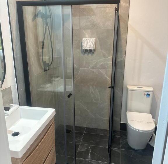 חדר דלוקס יחיד, Garden Motor Inn