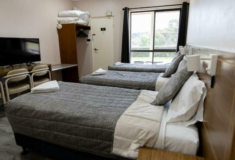 חדר דלוקס, Garden Motor Inn