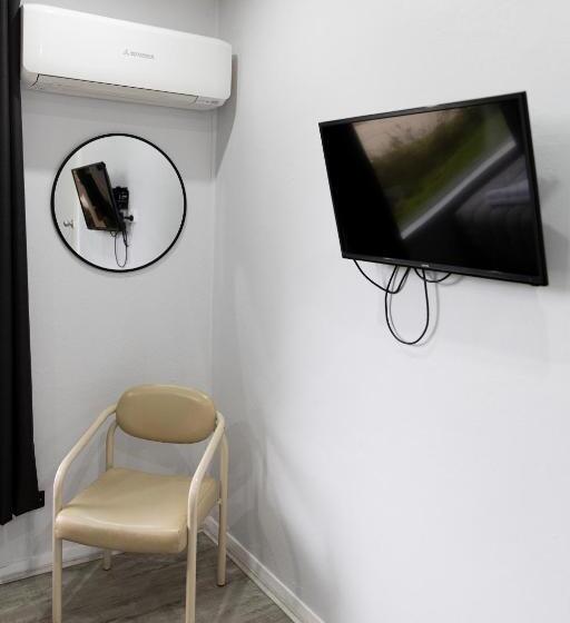 חדר דלוקס יחיד, Garden Motor Inn