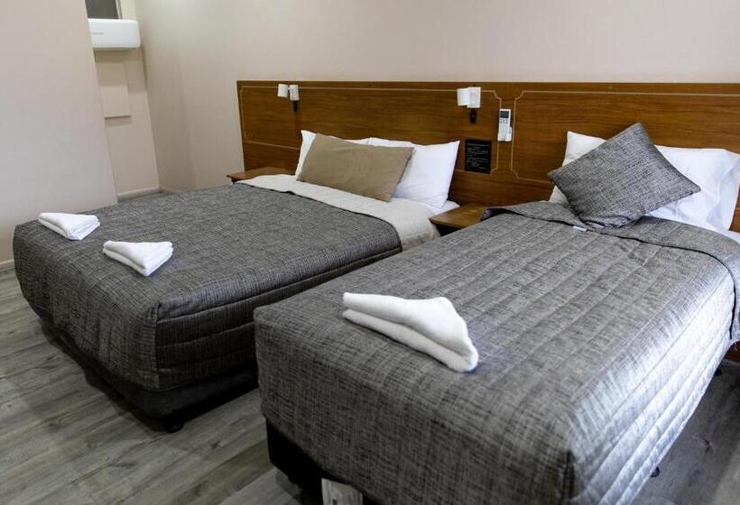 חדר דלוקס, Garden Motor Inn