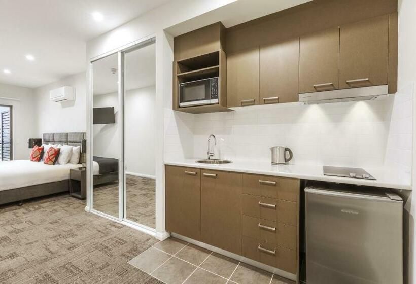 استودیوی استاندارد, Quest Liverpool