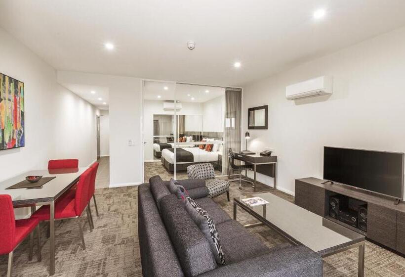 آپارتمان 1 خوابه با بالکن, Quest Liverpool