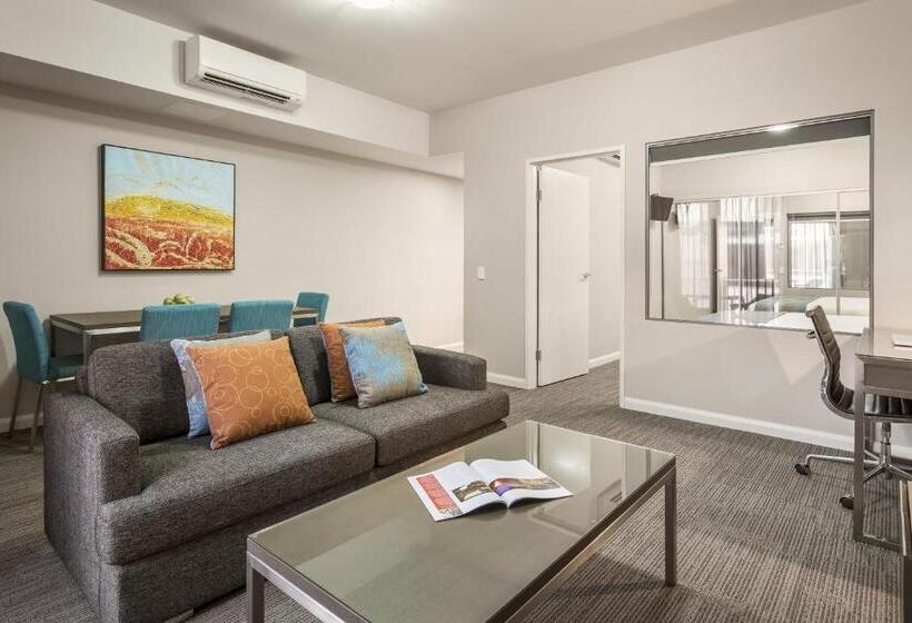 آپارتمان 1 خوابه با بالکن, Quest Liverpool