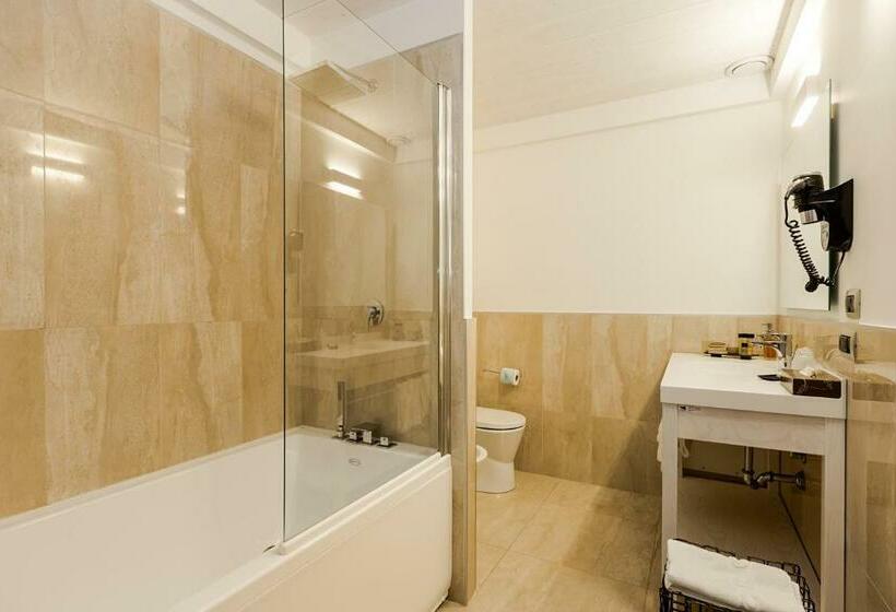 Люкс Вид на Бассейн, Wellness Spa Hotel Principe Fitalia