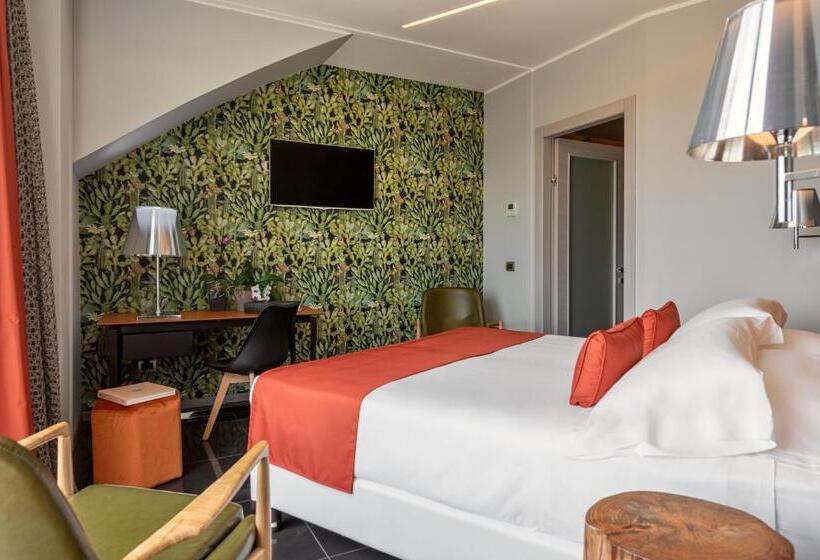 Полулюкс Вид на Бассейн, Wellness Spa Hotel Principe Fitalia