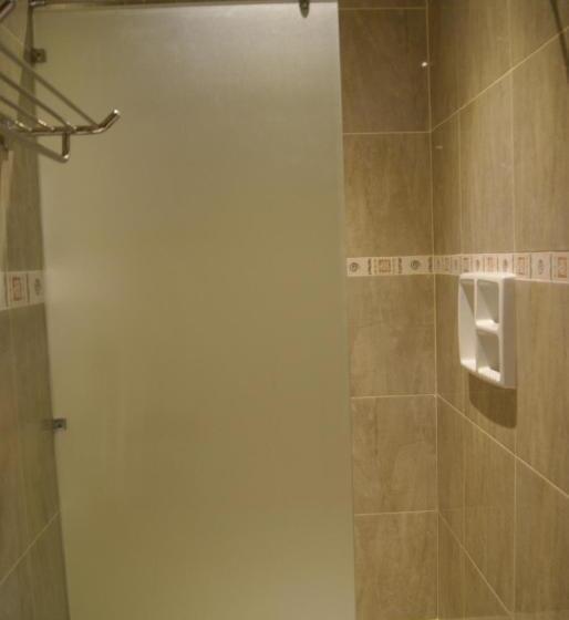 デラックスルーム, Sugiras Living