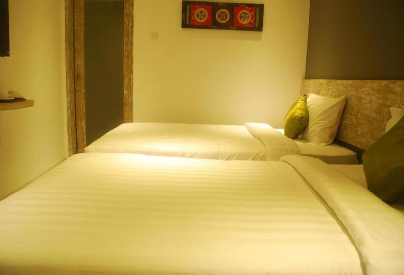 デラックスルーム, Sugiras Living