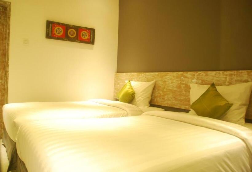 デラックスルーム, Sugiras Living