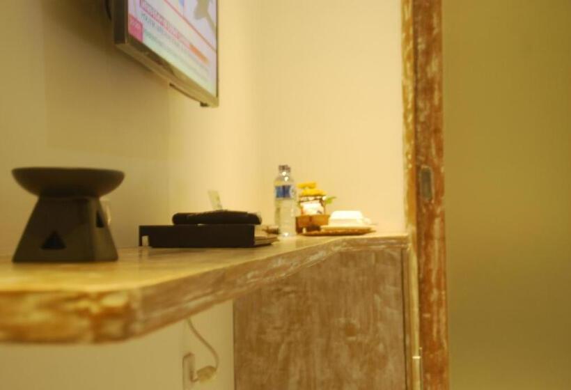 スタンダードルーム, Sugiras Living