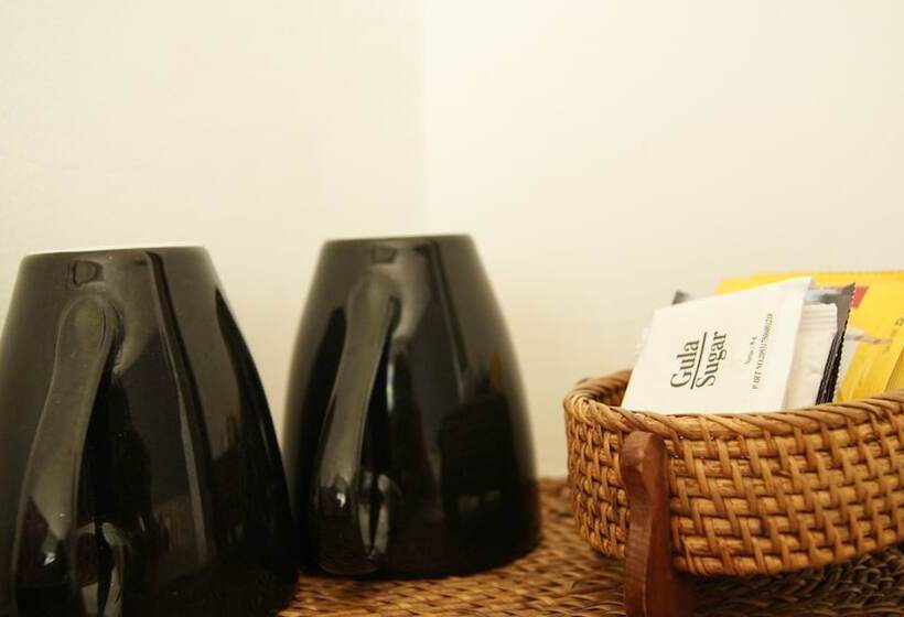 デラックスルーム, Sugiras Living