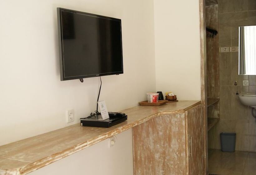 デラックスルーム, Sugiras Living