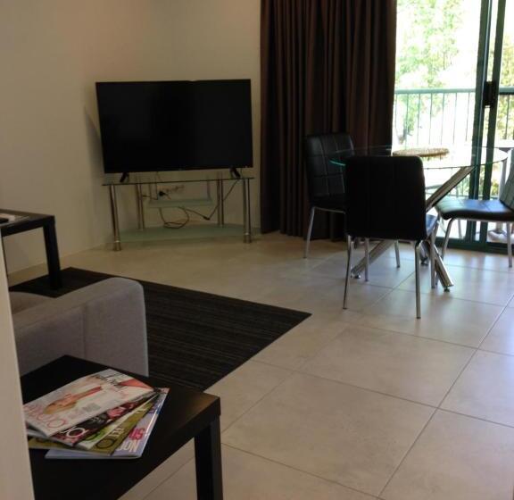 带1个卧室的豪华公寓, Chez Noosa Resort Motel