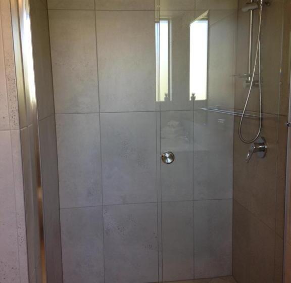 Апартаменты Deluxe 1 Спальня, Chez Noosa Resort Motel