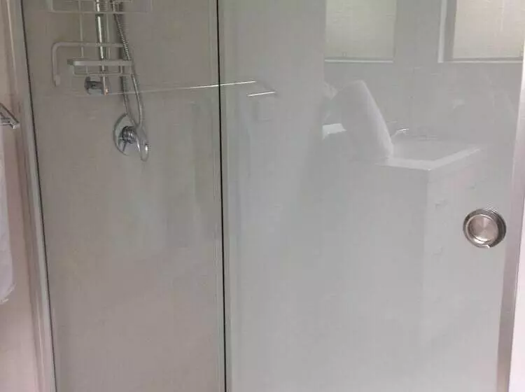 １ベッドルームのデラックスアパートメント, Chez Noosa Resort Motel