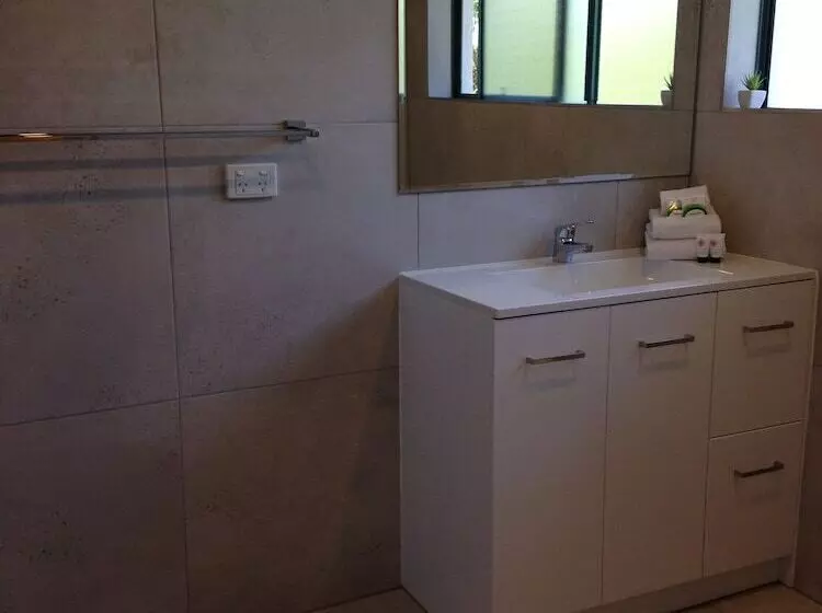 １ベッドルームのデラックスアパートメント, Chez Noosa Resort Motel