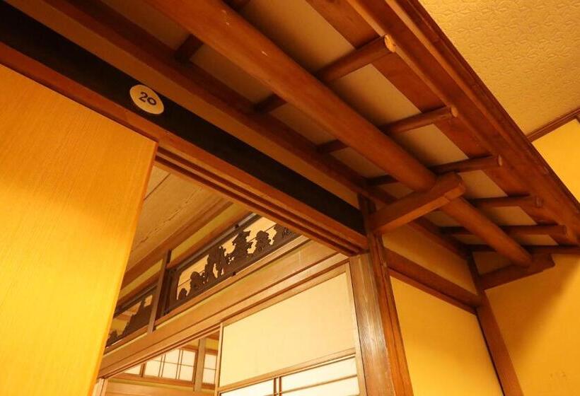Трехместный Номер Стандарт Совместная Ванная, Daibutsu Ryokan