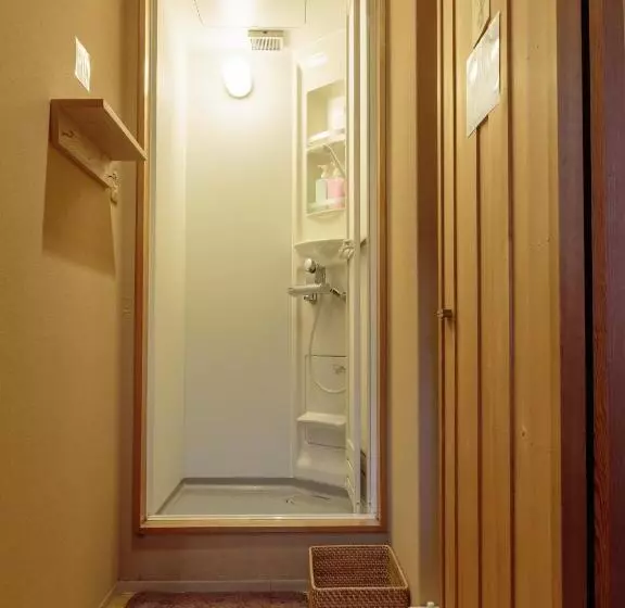 バスルーム共有のシングルスタンダード, Gion Ryokan Qbeh