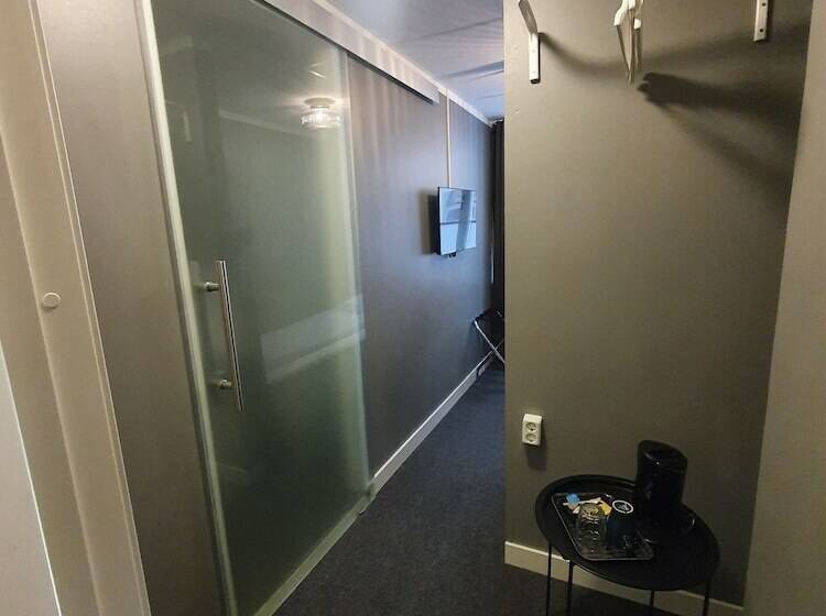 غرفة قياسية فردية, Birka