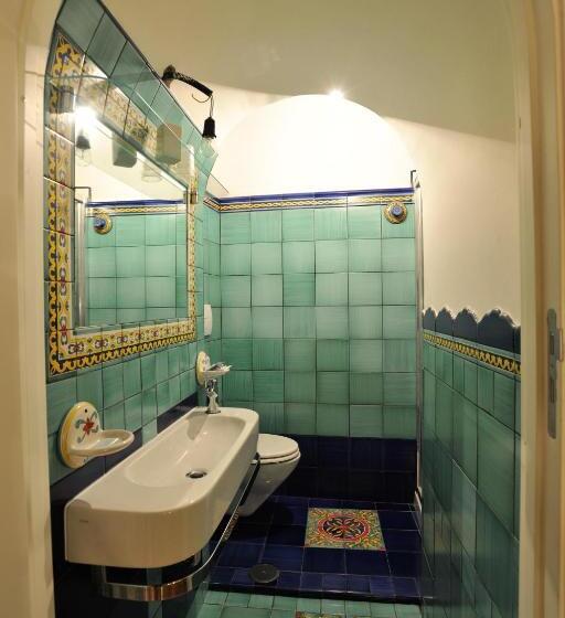 اتاق لوکس, Albergo Del Centro Storico