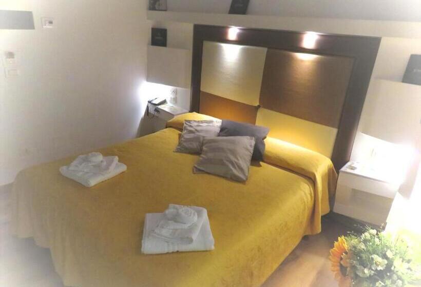 اتاق لوکس, Albergo Del Centro Storico