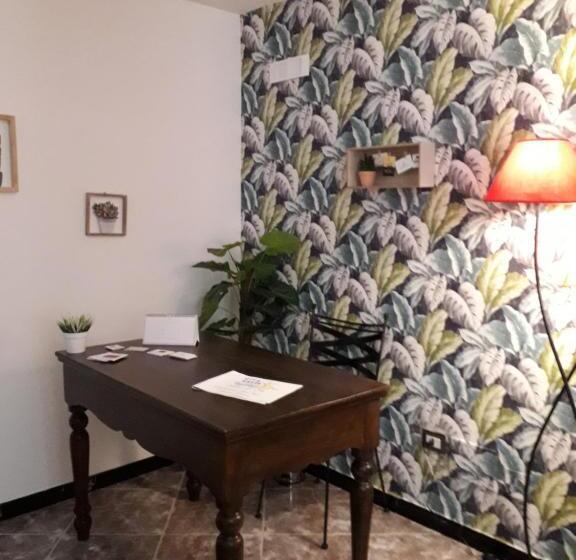 اتاق اکونومی, Albergo Del Centro Storico