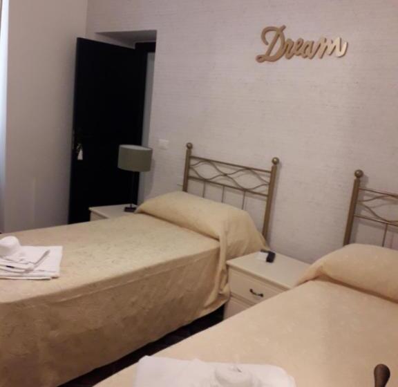 اتاق اکونومی, Albergo Del Centro Storico