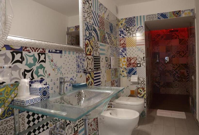 اتاق خانوادگی, Albergo Del Centro Storico