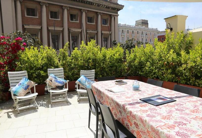 اتاق خانوادگی, Albergo Del Centro Storico