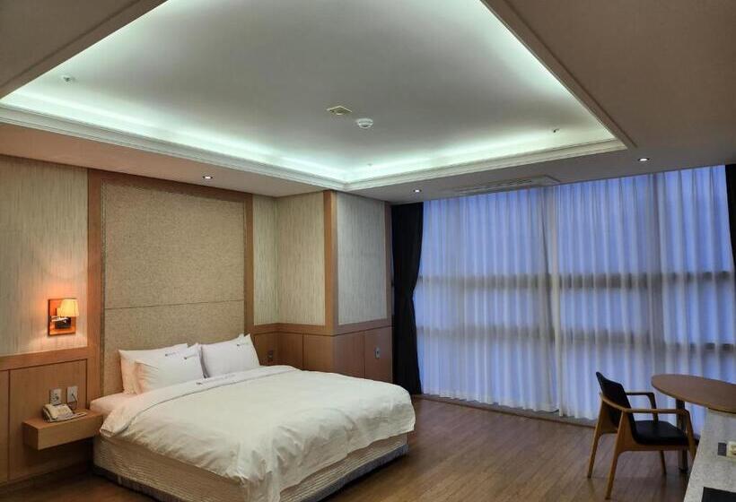 اتاق لوکس با چشم‌انداز دریا, Benikea Hotel Yeosu
