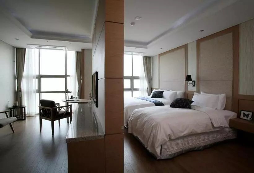 オーシャンビューのプレミアムルーム。, Benikea Hotel Yeosu