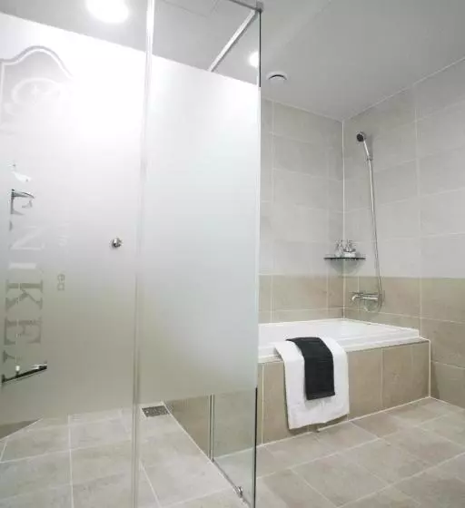 オーシャンビューのプレミアムルーム。, Benikea Hotel Yeosu