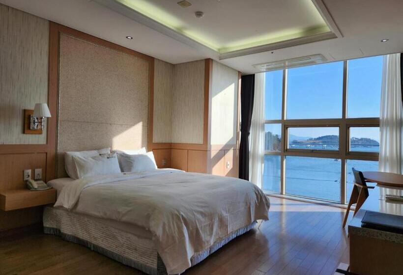 اتاق سوپریور با چشم‌انداز دریا, Benikea Hotel Yeosu