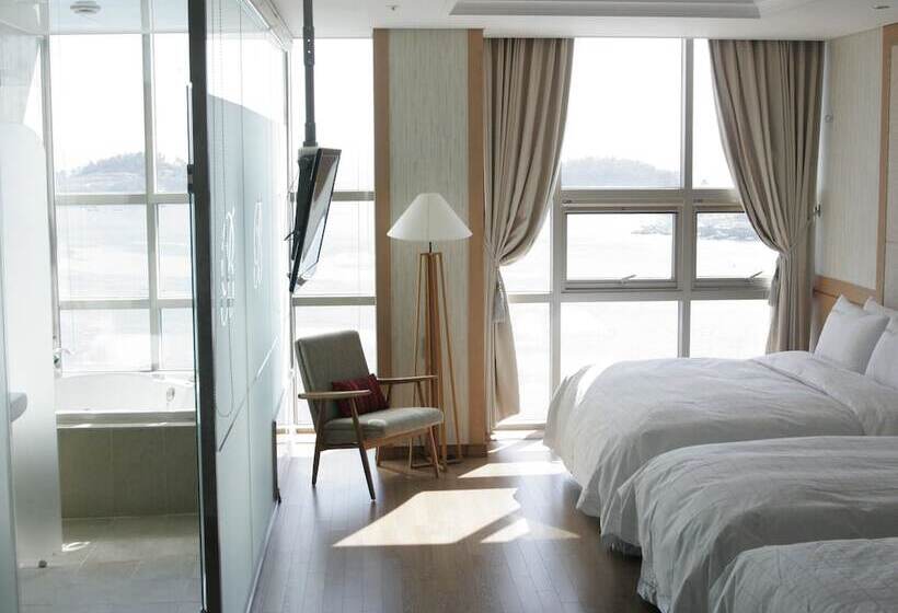 חדר משפחתי פרמיום, Benikea Hotel Yeosu