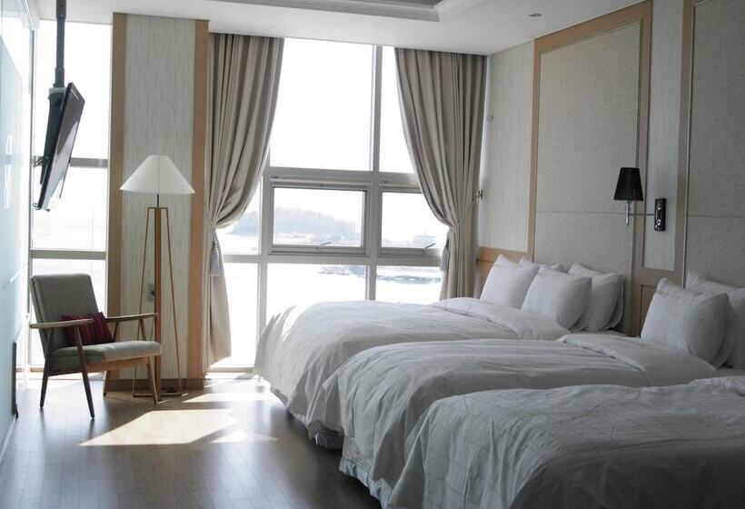 חדר משפחתי פרמיום, Benikea Hotel Yeosu