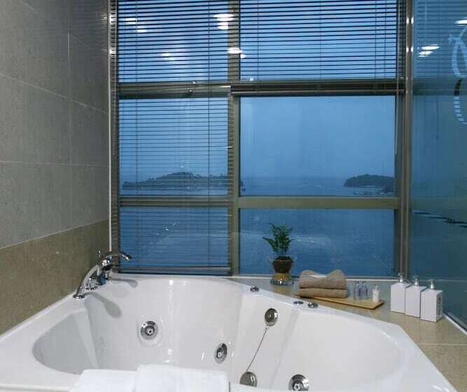 חדר משפחתי פרמיום, Benikea Hotel Yeosu