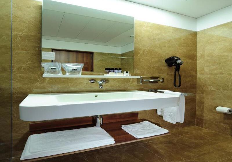 اتاق استاندارد یک نفره, Blueberry Tourist