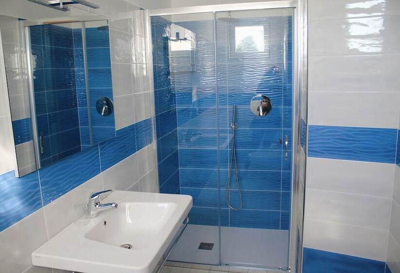 수피리어 룸, Cesotta