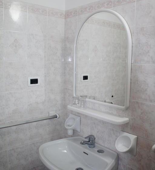 스탠다드 룸, Cesotta