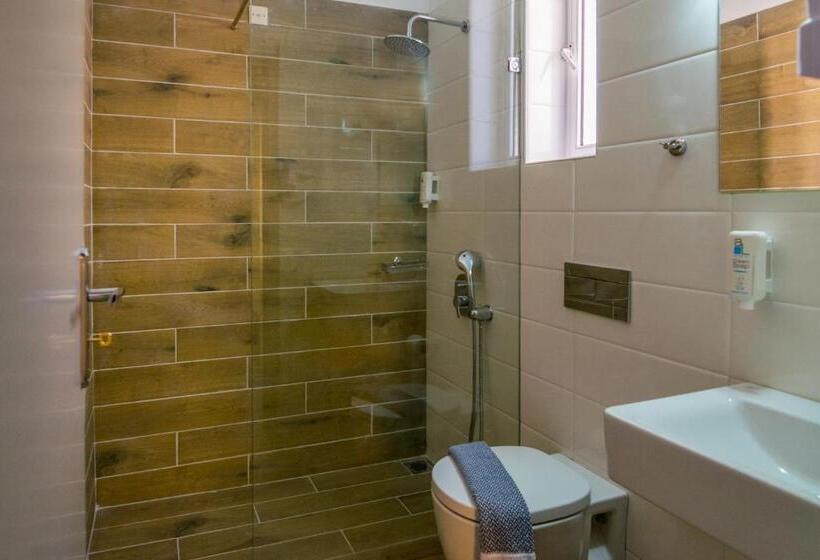 דירת סופריור, חדר שינה 1, נוף לבריכה, Evelin