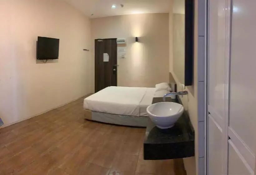Economy-huone, Newtown Hotel Puchong