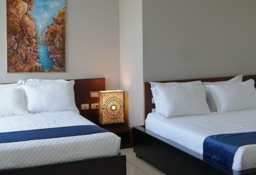 Deluxe Zimmer, Ninfa