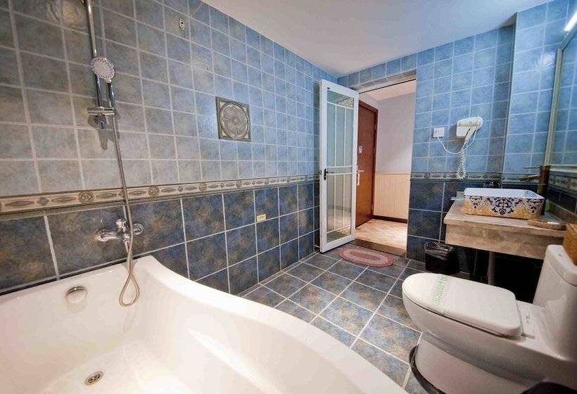 Perhehuone, Parkside Hostel
