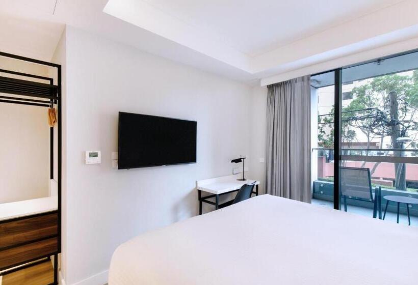 اتاق استاندارد با تخت دو نفره بزرگ, Kith Hotel Darling Harbour