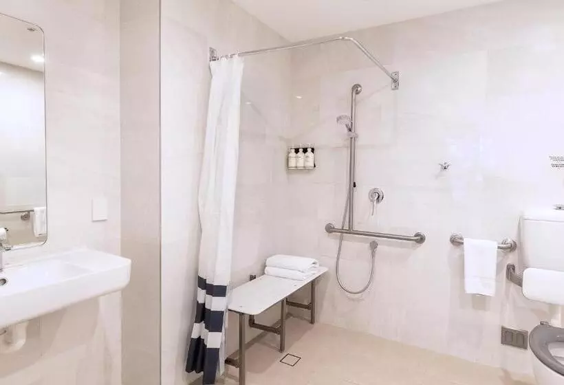Standard Yhden Hengen Invahuone, Kith Hotel Darling Harbour