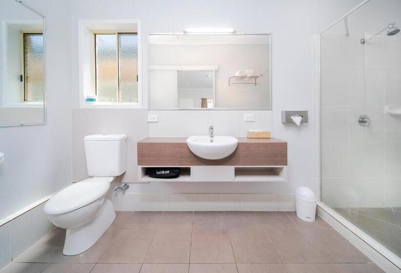 سوییت اجرایی, Roma Inland Motor Inn