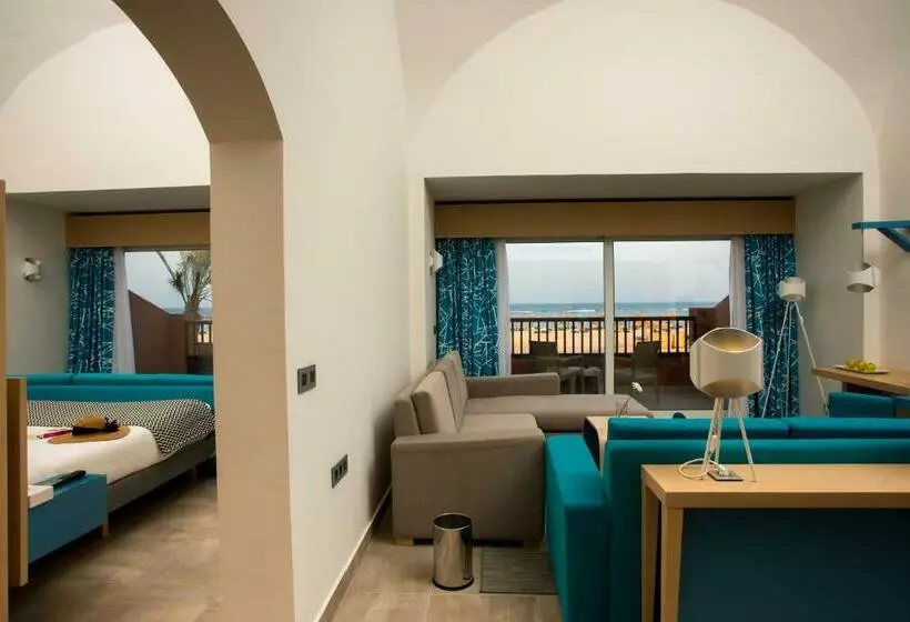Deluxe Suite Sea View, Novotel Marsa Alam Beach Resort