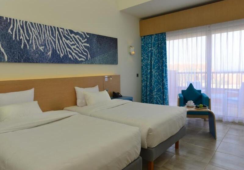 اتاق استاندارد با چشم‌انداز دریا, Novotel Marsa Alam Beach Resort