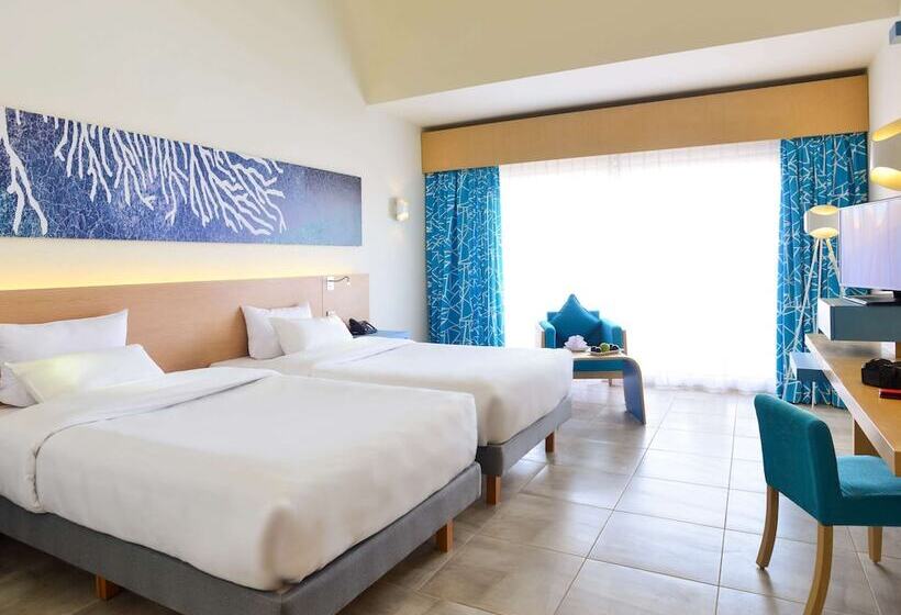 اتاق استاندارد با چشم‌انداز دریا, Novotel Marsa Alam Beach Resort