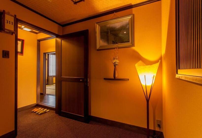 غرفة عائلية, Ryokan Asunaro