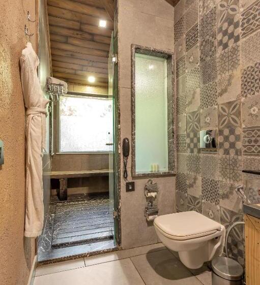 كابينة, The Baga Beach Resort